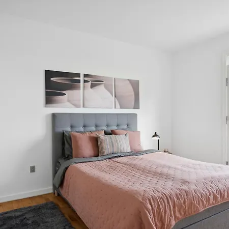 Come 2 Bedroom Designed Close To Zoo